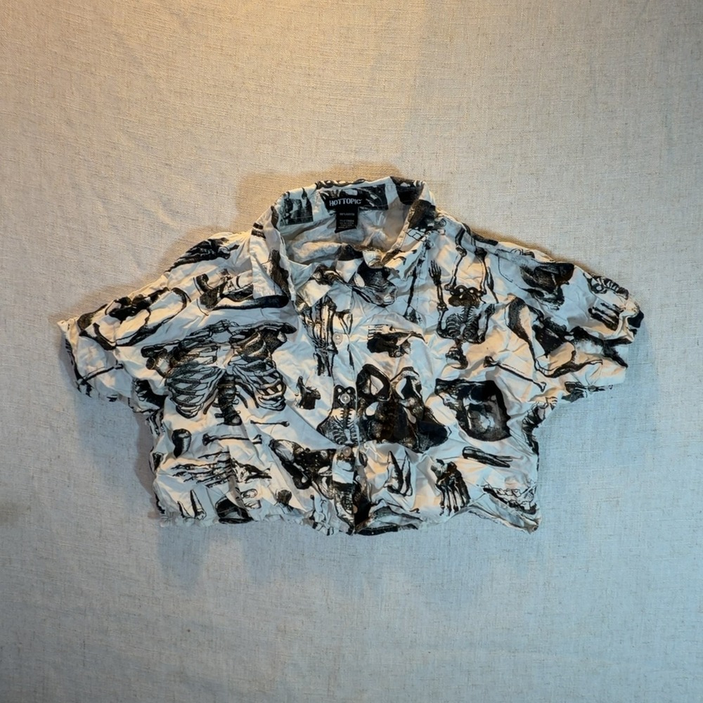 Hot Topic Skeleton Print Cropped Button-Up Shirt White Black Size S